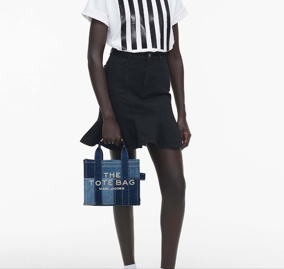 Marc Jacobs The Tote Bag Denim Small Tote Bag - Picture 6 of 7